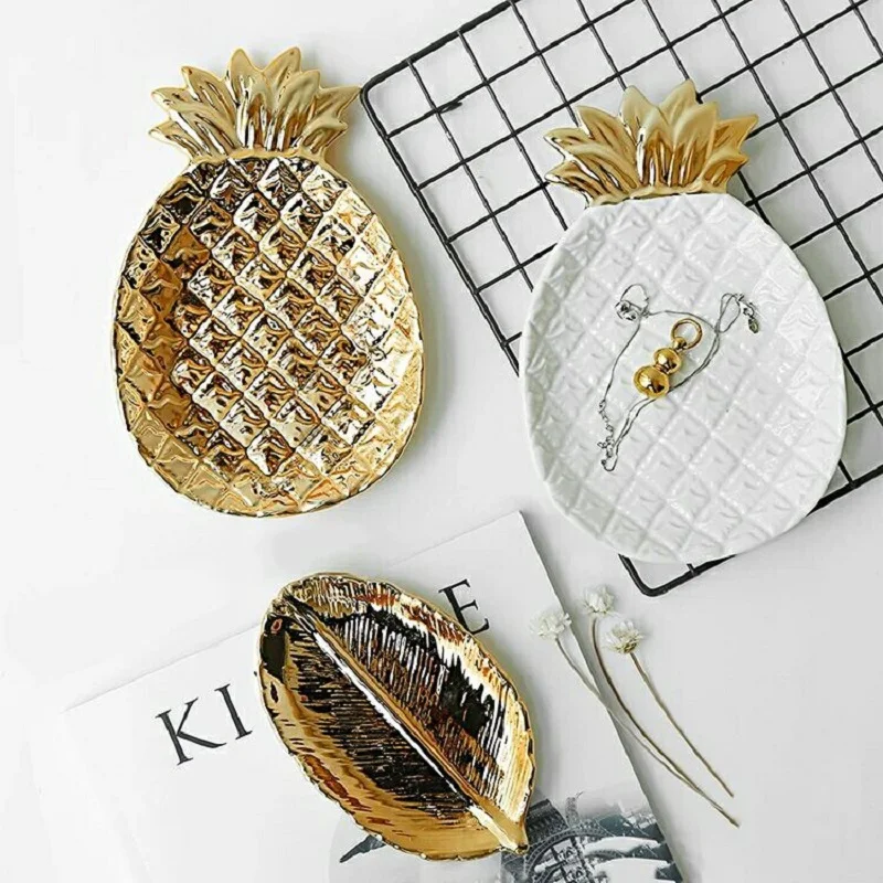 

Luxury Gold White Ceramics Storage Tray Pineapple Leaves Tray Decorative Plate Jewelry Food Dessert Storage Dish Home Decorative