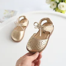 Обувь для девочек сандалии полые летняя пляжная обувь Кожа Дети обувь для принцессы с бантом с закрытым носком сандалии для младенцев Sandalias Sandalen