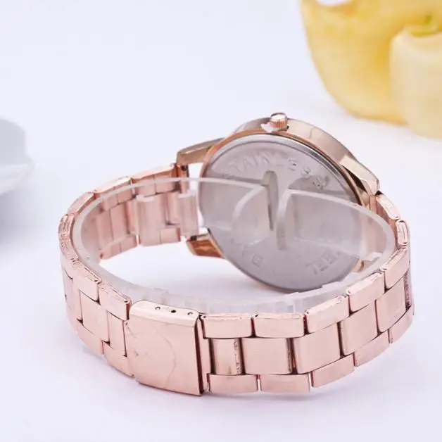 Топ бренд Роскошные Кварцевые часы Montre Femme женские модные наручные Relojes Mujer 2017 Saatle