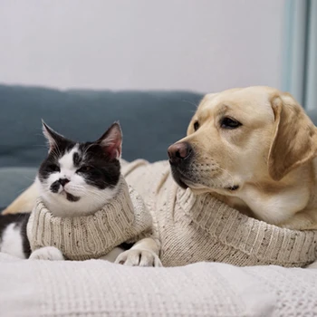 

Pet Cat Dog White Hand-Knit Warming Sweaters