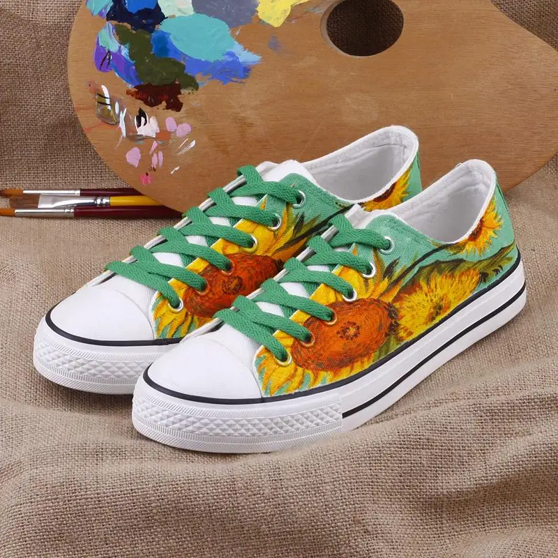 

Beautiful hand-painted vulcanized shoes New Women Sunflower Flats Hand Painted Van Gogh Painting Fashion Design Canvas Sneaker