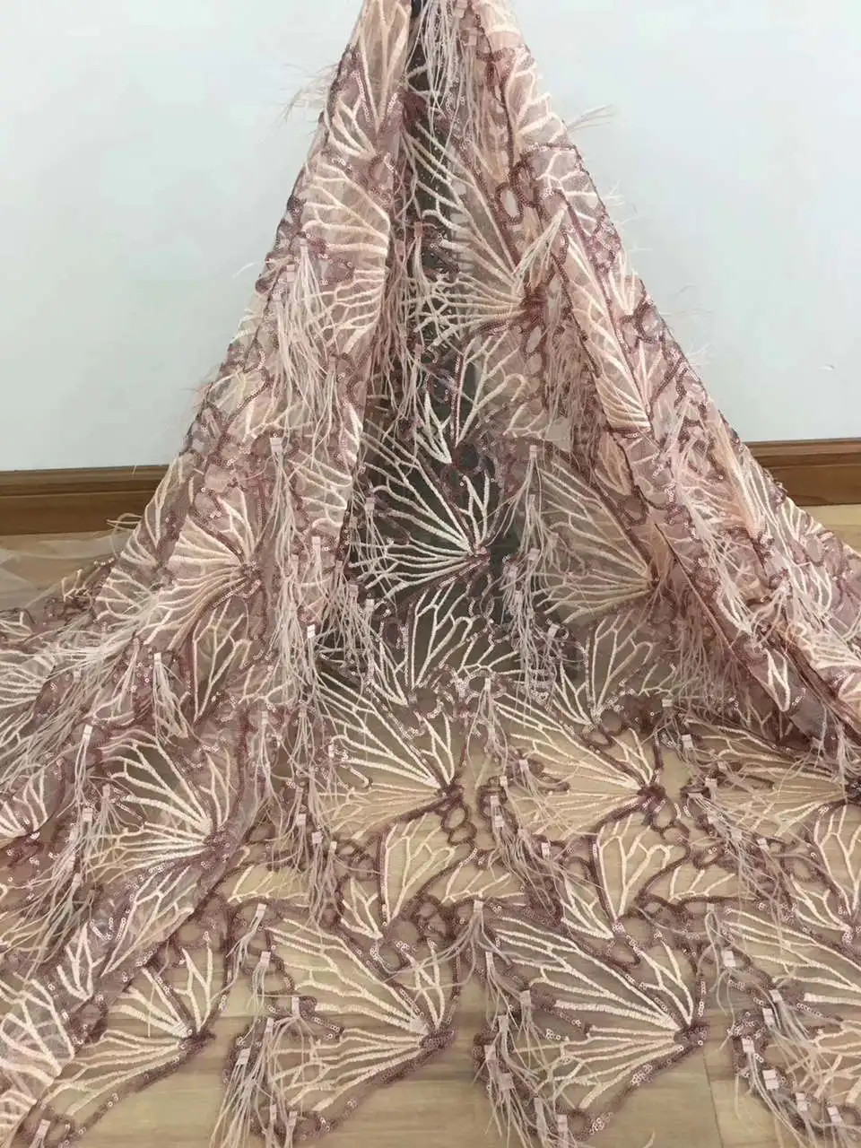 

2019 Latest design feather embroidery tulle mesh lace fabric with sequins Top quality for party dress RG172