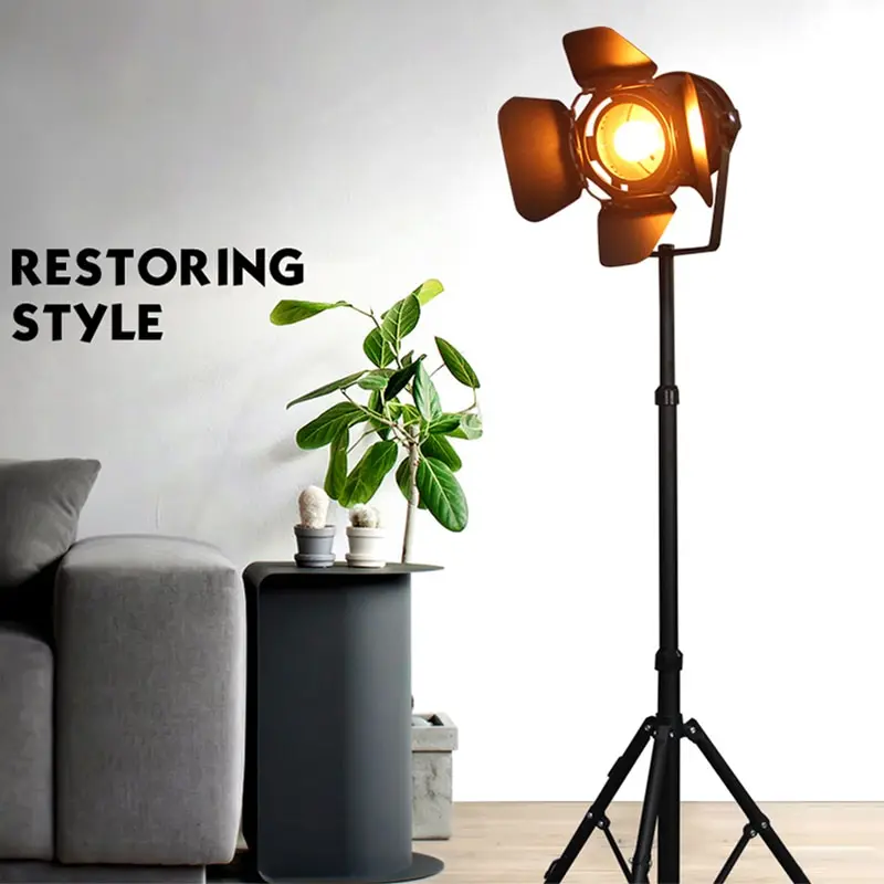 E27 LED retro tripod single head floor lamp black wrought iron retro floor lamp for dining room bedroom living room study cafe