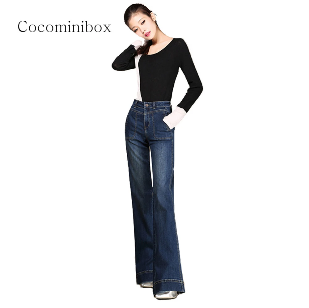 women's relaxed fit bootcut jeans