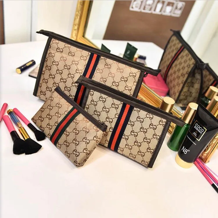 

Cosmetic Large Capacity Bag for Women with A Cat Pattern Makeup Case Female Flannel Bag Lady Organizer Cosmetic Bag for Travel