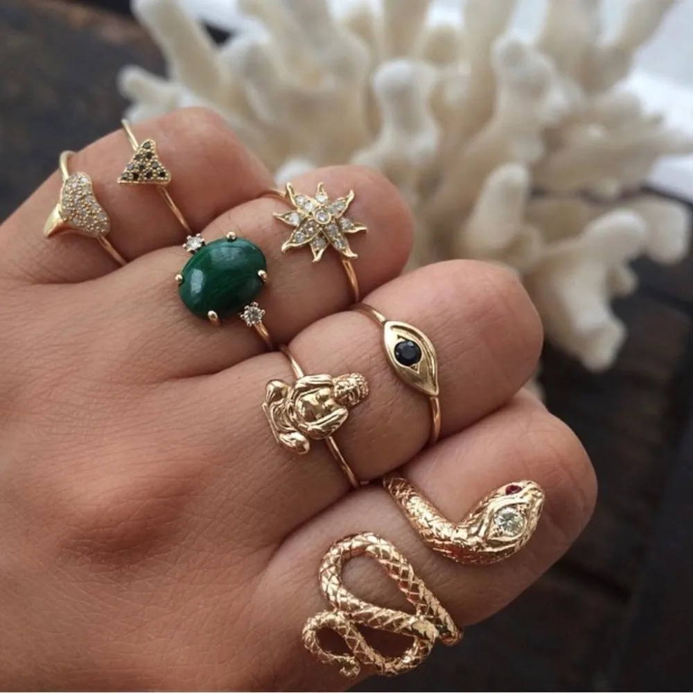 

8PCs/Set Punk Rings for Women Vintage Green Stone Buddha Snake Ring Set Femme Gold Midi Knuckle Finger Rings Boho Female Jewelry