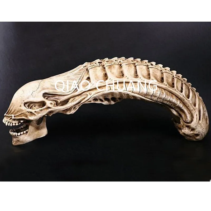 

Predator VS Alien Skull Skeleton Terror Toy Predalien The Skull Model Colophony Crafts Halloween Gift G752
