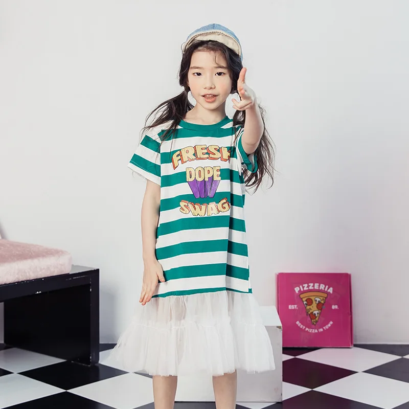 

2018 spring new girls short-sleeved striped dress girls letter pattern stitching yarn dress long paragraph T-shirt