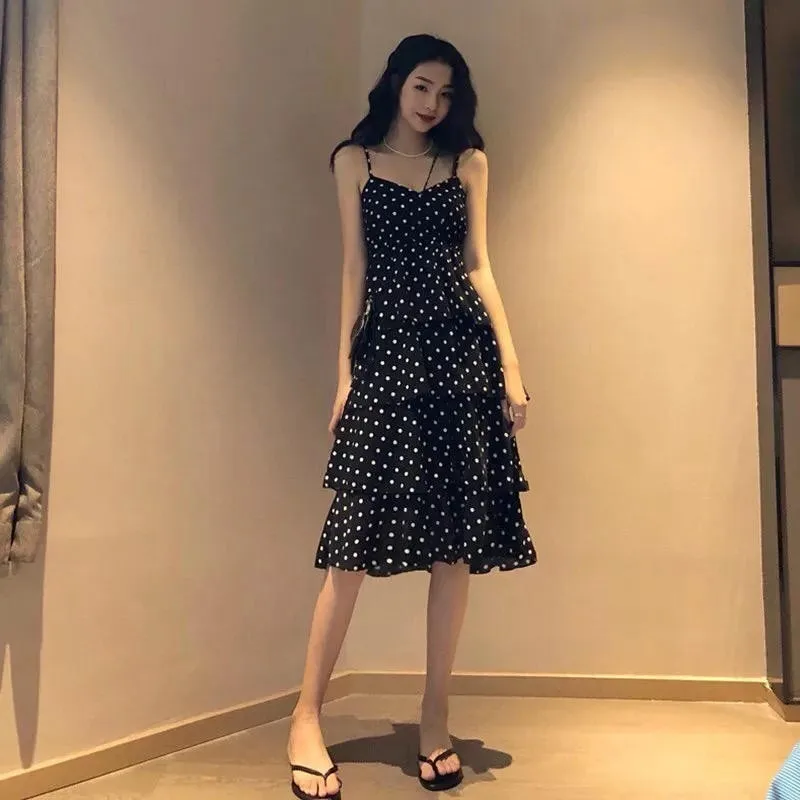

2019 NEW Women's Summer Knee Dress Fresh Fashion Dot Print Sling Dress Cute Striped Casual Fashion College Wind