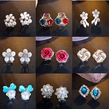 Смешанный дизайн 12 пар серьги для Для женщин Корейский сладкий цветок с жемчугом и кристаллами Brinco Стад серьги оптом ювелирные изделия подарок для девочек
