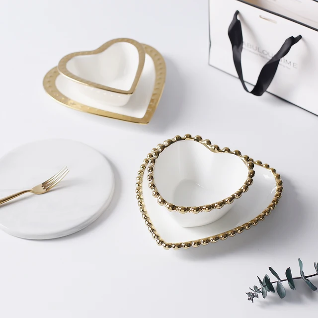 Small Creative Love Gold Heart Shape Porcelain Plate Bowl Saucer Ceramic Jewelry Dish Decorative Tray Table Small Creative Love Gold Heart Shape Porcelain Plate Bowl Saucer Ceramic Jewelry Dish Decorative Tray Table