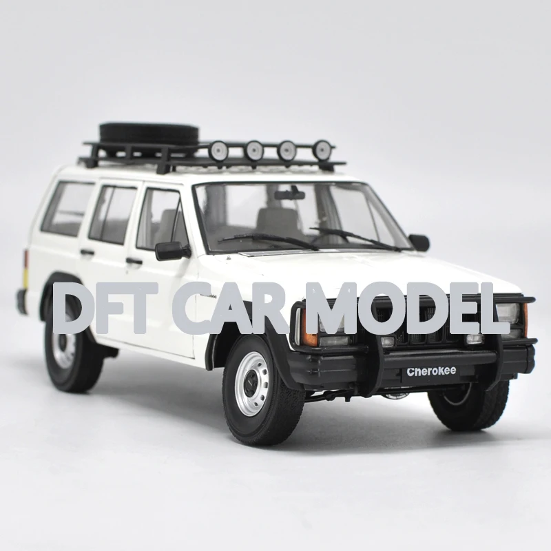 1:18 сплава игрушечный транспорт Beijing Jeep 2500 автомобиль модель детской машинки уполномоченным подлинные детские игрушки