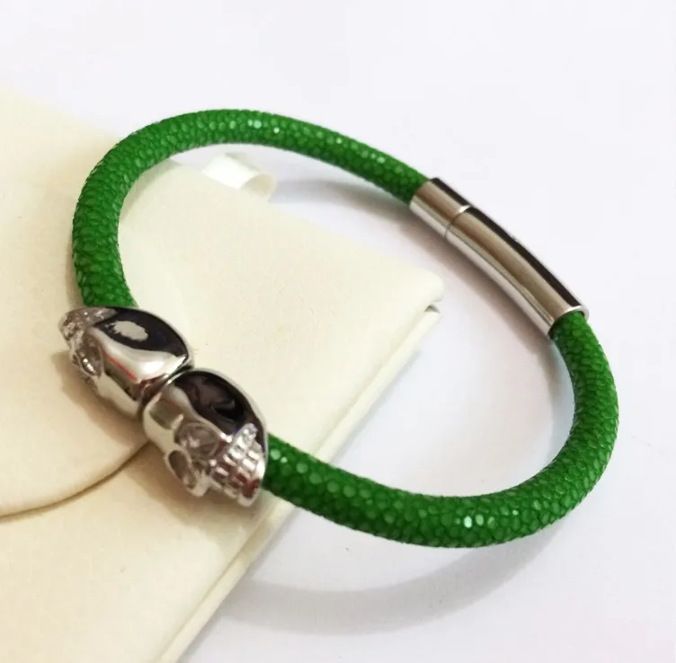 Northskull браслеты из нержавеющей стали с двумя черепами браслеты для мужчин и женщин браслет из натуральной кожи ската ювелирные изделия подарок - Окраска металла: green silver