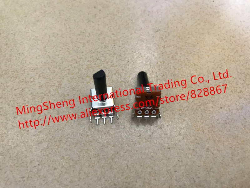 

Original new 100% import 12 type horizontal single potentiometer W100K handle length 23MMF RV012AF-22-25F-W100K RV012AF (SWITCH)