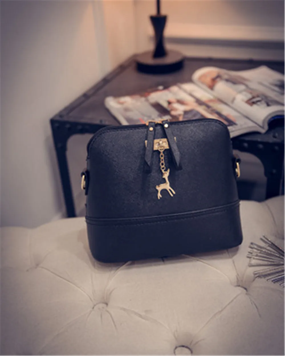 

Woman Make-up Bag Black White Cosmetic Bags Travel Organizer Pockets Pouch Women Fashion PU Shoulder Bag Organizer Soft 2019