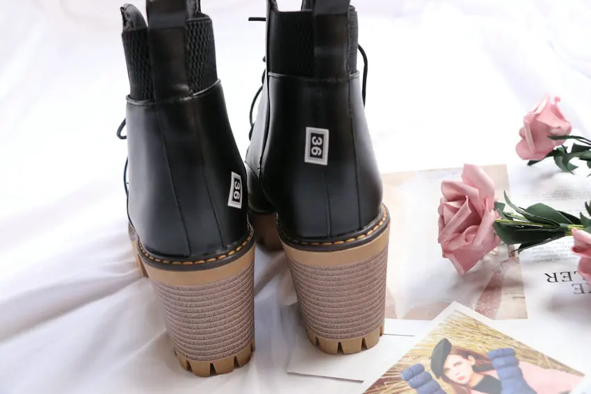 QUTAA/ г. Зимние ботинки женская обувь женские ботильоны из искусственной кожи модные повседневные женские ботинки черного цвета на высоком квадратном каблуке Большой размер 34-43
