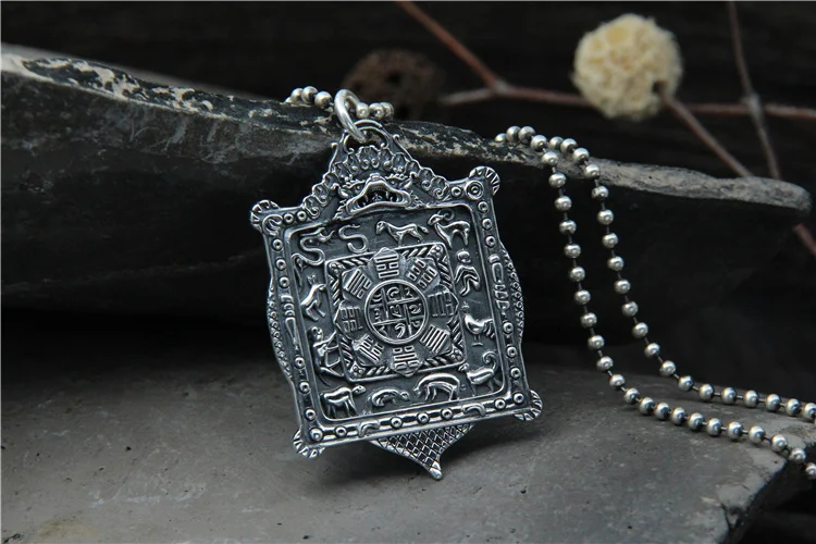 silver-dorje-pendant003a