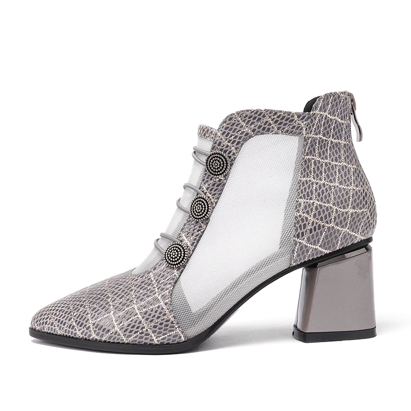 Женские ботинки челси с острым носком черные на квадратном каблуке весна осень