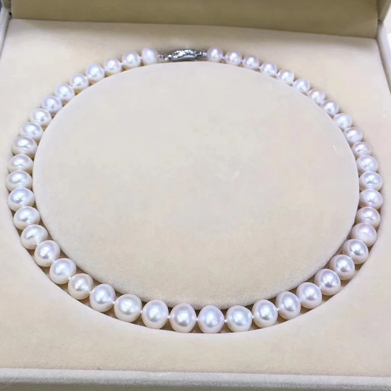 Sinya New arrival Very High luster and clean 10-11mm Nearly Round freshwater pearls strand Necklace chokers for Mum Women ladies