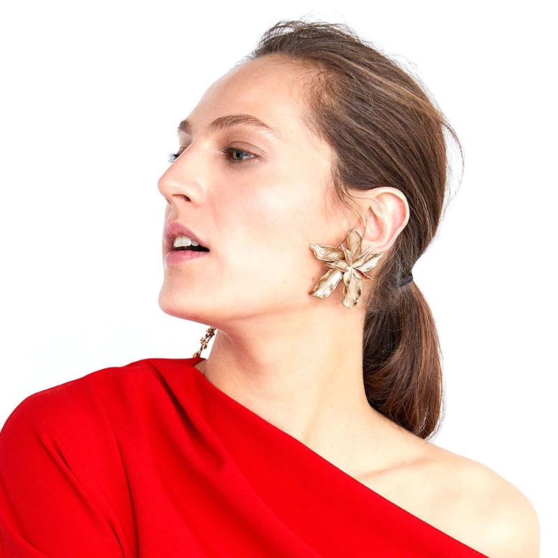 

Yhpup Fashion Brand ZA Vintage Charm Flower Stud Earrings Plant Temperament Statement Brincos Metallic Earrings Women Party New