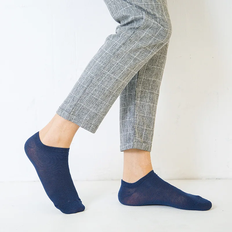 

Fashion Casual Hot Sale simple Men Socks High Quality Banboo & Cotton Socks Shallow Mouth No Show Socks