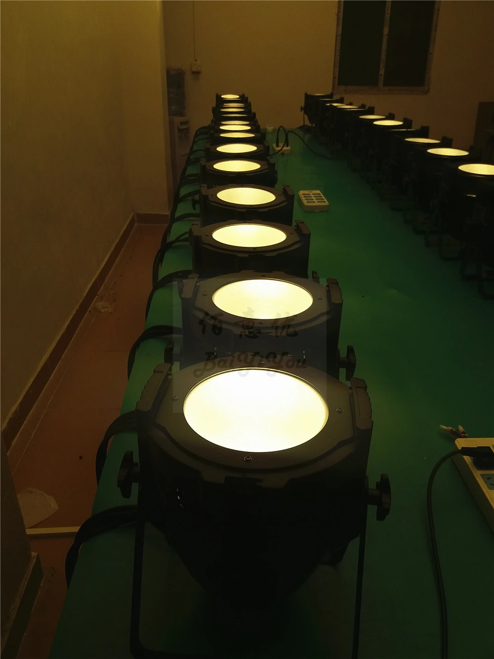 200W COB PAR34