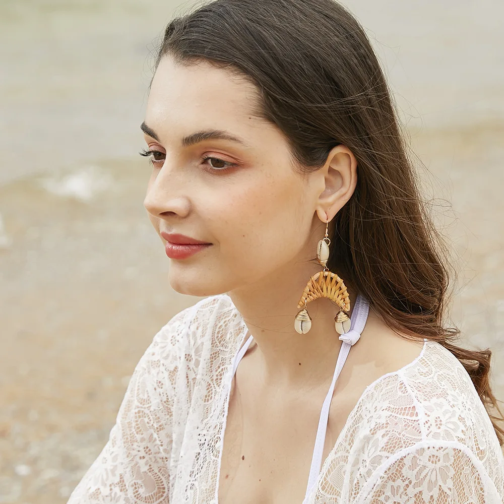 

New Summer Beach Ocean Wind Half MoonWoven Rattan Earrings For Women Female Big Circle Bohemian Conch Women Jewelry