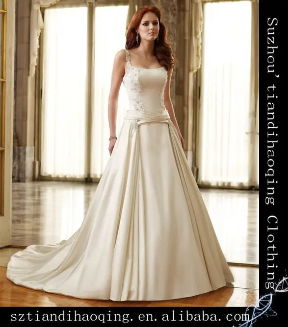 Spaghetti strap sweetheart neckline crystal beading at waist satin overlay wedding dresses | Свадьбы и торжества