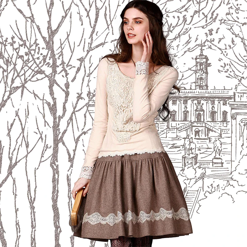 

ARTKA Women's Elizabeth Vintage Style Autumn New Hollow-out Stretchy Lace Cotton 2 Color T-shirt TA10649Q