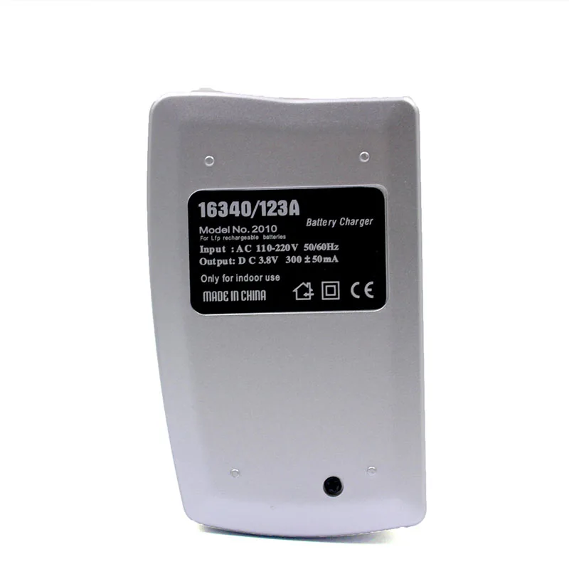 Super 2pcs Etinesan 1350mAh 3v CR123A rechargeable LiFePO4 battery lithium battery with charger Super 2pcs Etinesan 1350mAh 3v CR123A rechargeable LiFePO4 battery lithium battery with charger
