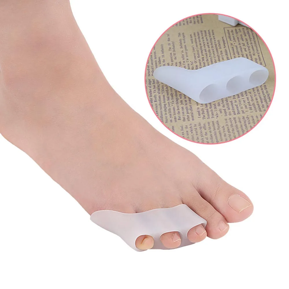 

1 Pair Silicone Gel Foot Fingers Three Hole Toe Separator Thumb Valgus Protector Bunion Adjuster Bunionette Pads
