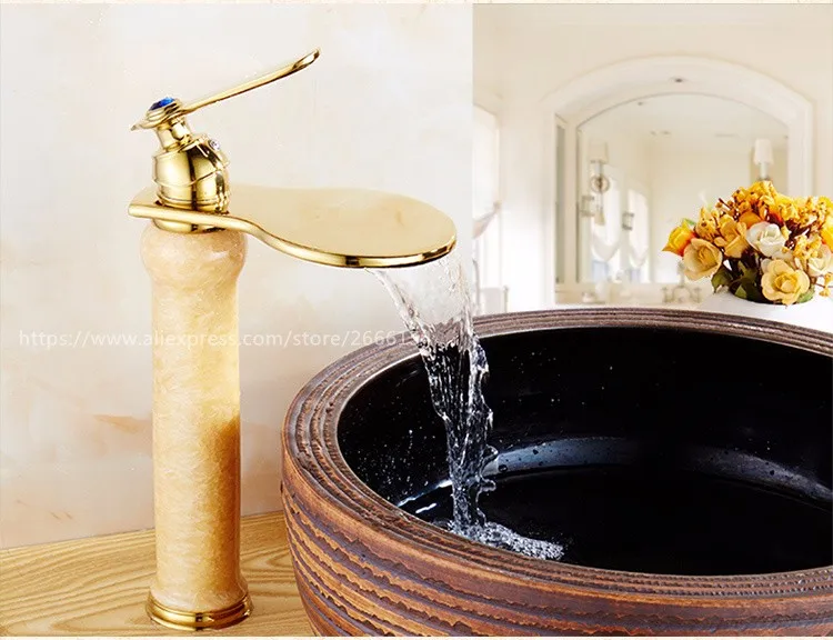 Роскошный Золотой Jade Дизайн Ванная комната бассейна кран, Медь кран для горячей и холодной воды модный кружевной повседневный костюм с Одной ручкой раковина кран TP1109