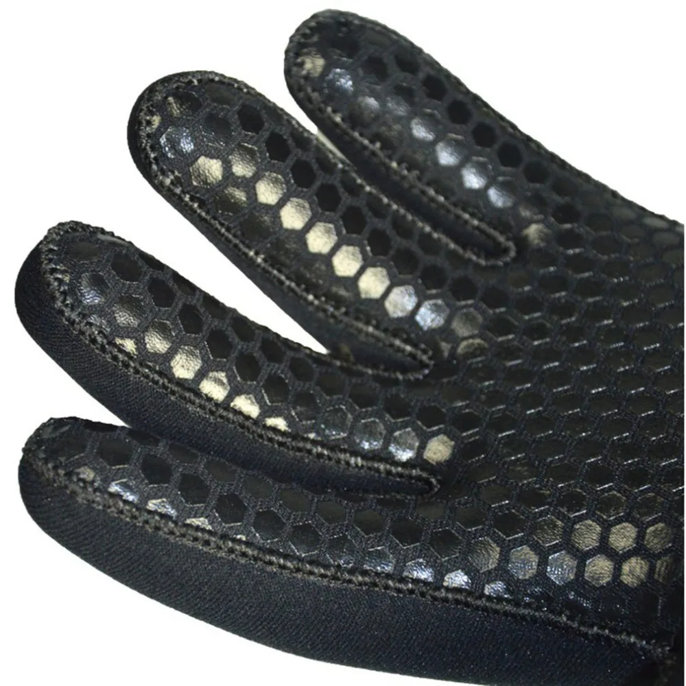 2018 Diving Mittens Thick Warm Mittens And New Style Cut Resistance