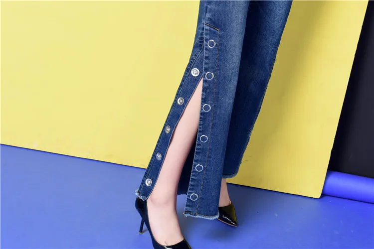 Корейский большой размера плюс расклешенные джинсы для женщин высокие Стрейчевые узкие длинные широкие джинсы женские джинсовые брюки с разрезом и боковыми пуговицами