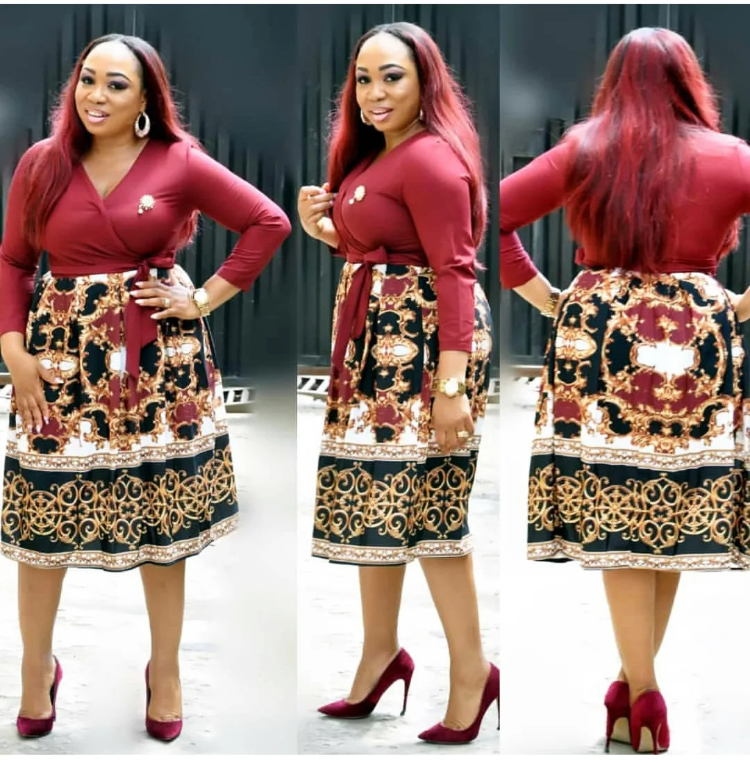 

2018 classic pattern with fashion trend printing, the new women's clothing collection waist A character group dress