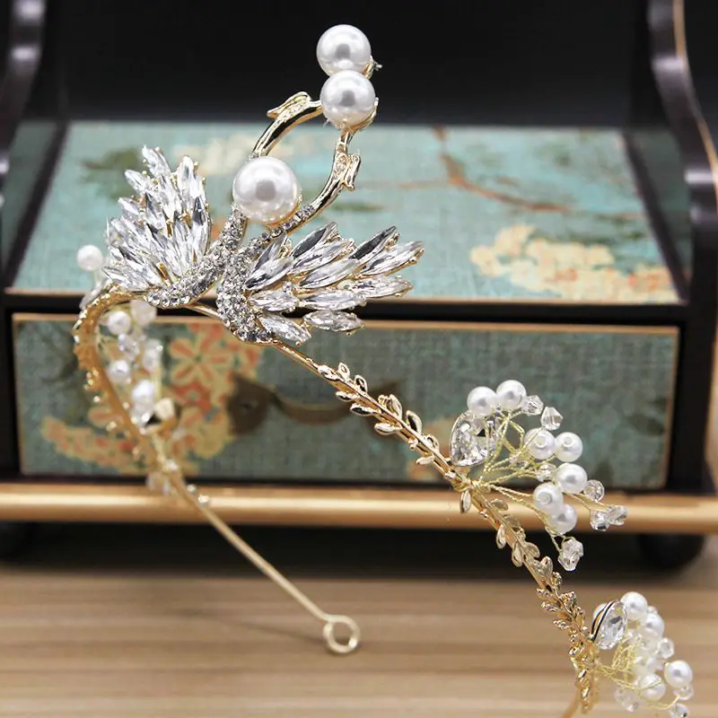 

TANGTANG Wedding Tiara Accessories Swan Crown Pearl Rhinestone Golden Bridal Headpiece Hair Decoration Crystal Crowns Diademe