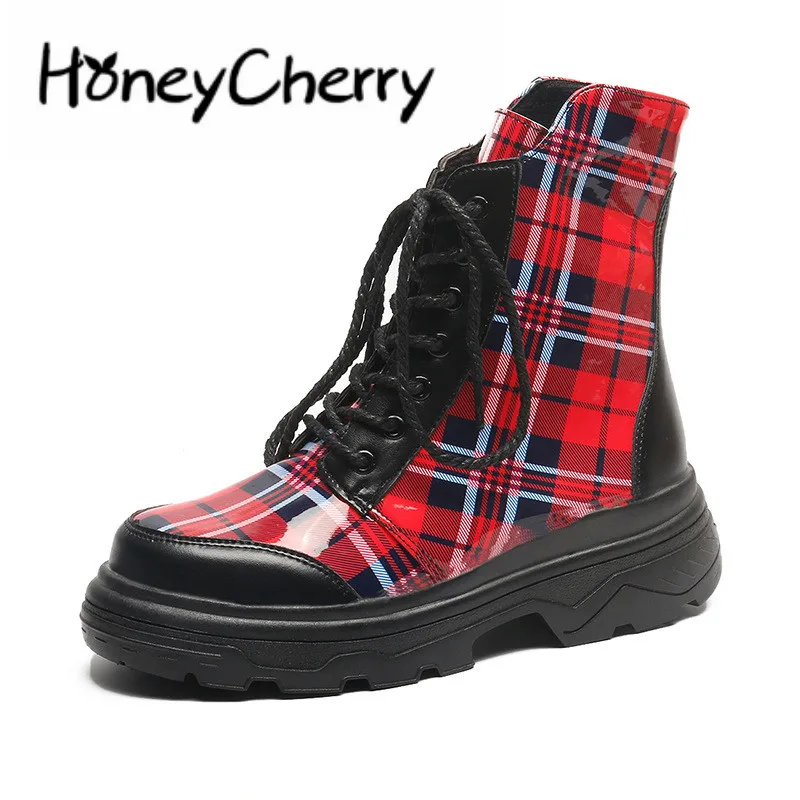 

Martin Boots Thick Jelly Shoes 2018 Autumn Winter New Low And Flat Leather Cloth Stitching Grid Female Shoes Woman