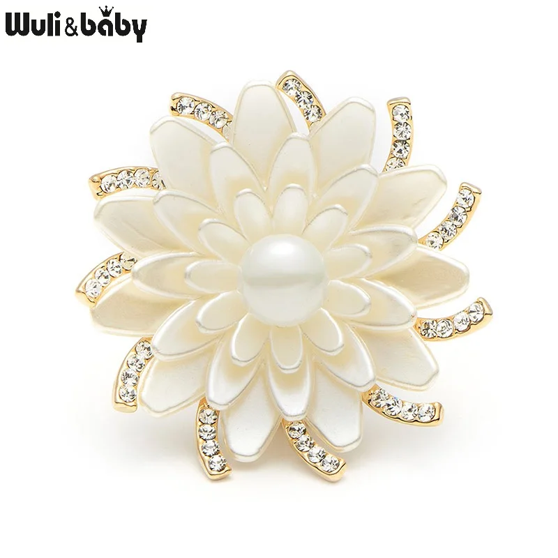 

Alloy Rhinestone Simulated White Snow Lotus Flower Brooches Women's Weddings Banquet Brooch Christmas Gifts