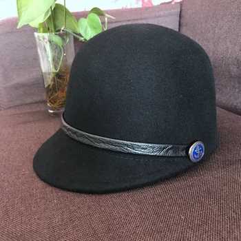 

Wool felt short eaves equestrian cap bonnet tide ins handsome black street snap hat knight wind of England Baseball Caps