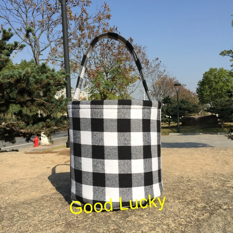 buffalo plaid bucket (5)