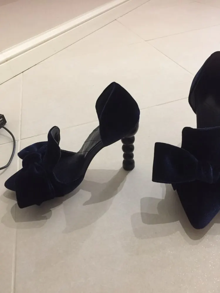 Туфли на каблуке с бантом; модельные туфли на высоком каблуке с острым носком, цветочным принтом и жемчугом; свадебные женские туфли-лодочки без застежки; элегантные туфли; zapatos de mujer