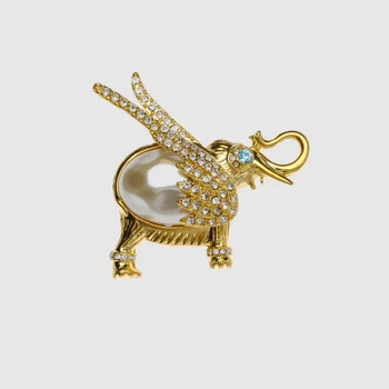 

Amorita boutique Lovely Simulated-pearl flying elephant brooch