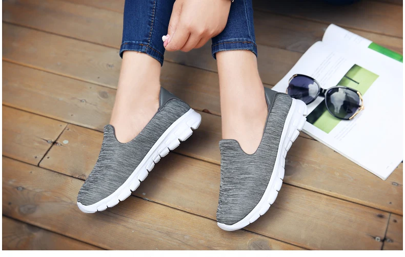 Для женщин Slip-On Обувь для прогулок Спорт на открытом воздухе Обувь плоской подошве дышащая легкая женская обувь Фитнес Спортивная обувь
