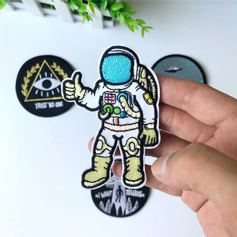 

I Want To Leave UFO Patches Astronaut Patch Trust No One Patch Embroidered 4PCS Clothes Patches For Clothing Stickers Garment