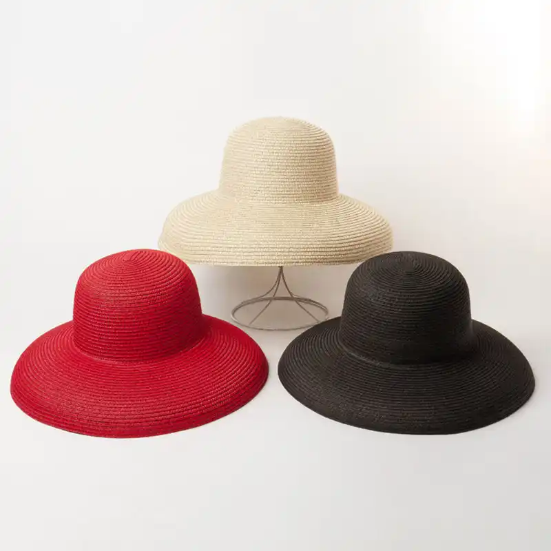 red floppy beach hat