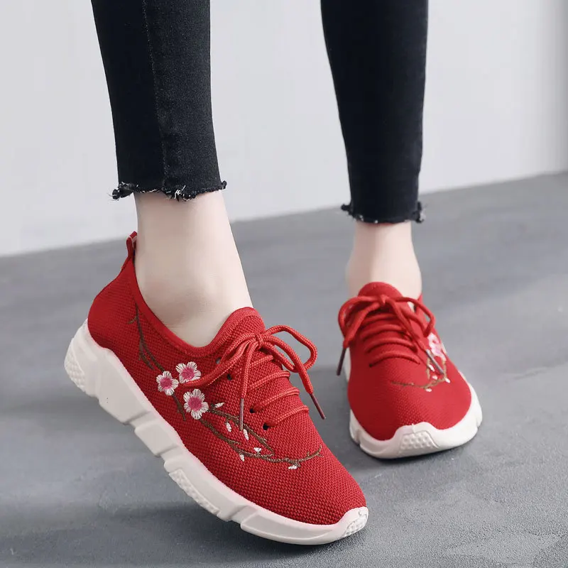 

2019 New Fashion Sneakers Sports Low Round Head Soft Bottom ShoesWomen's Vulcanized Shoes Women Drop Shipping