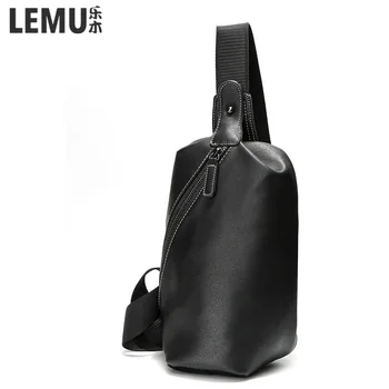 

New men's chest bag casual shoulder bag Messenger bag