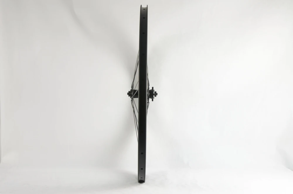 Top SUPERTEAM 700C 45mm Carbon Clincher Disc Brake Wheelset matte 7 Top SUPERTEAM 700C 45mm Carbon Clincher Disc Brake Wheelset matte 7