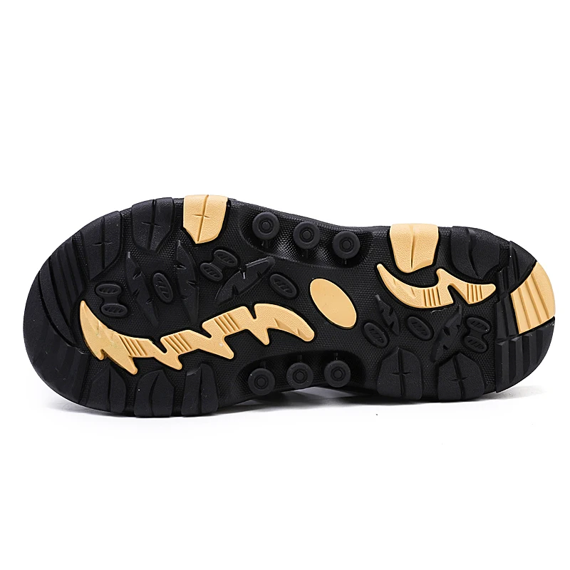 Hole Shoes Male Sandals Genuine Leather Crocse Clogs Mens Shoes Sandalias Hombre Sandles Sandalet Summer Croc Sandali New 2019