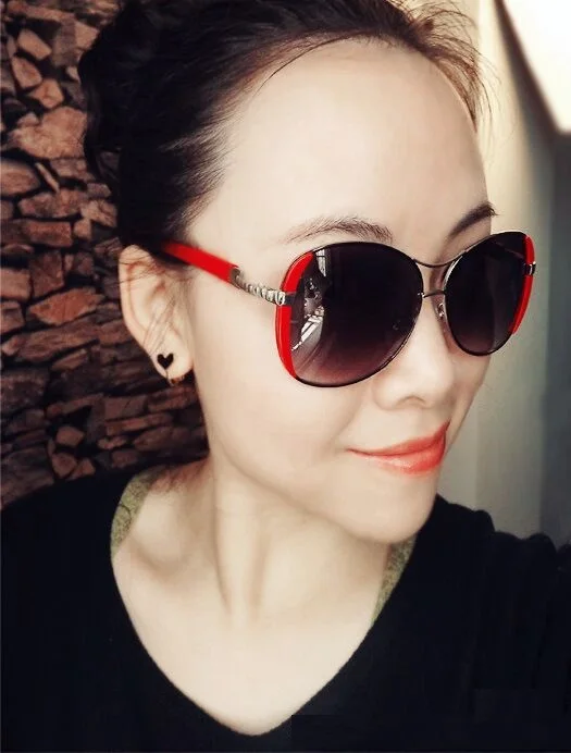 fashion sunglasses Hot 2021 Oculos High Quality Sunglasses Women Glasses Vintage with Box Sunglasses Women Brand Designer Ladies Sun Glasses M071 big black sunglasses